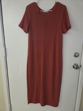Zara Ribbed Short-Sleeve Maxi Dress - Rust Orange